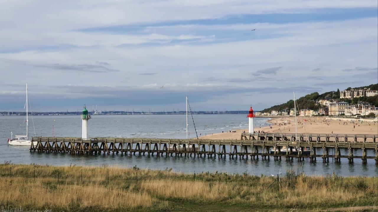 Le Cocooning-Studio Deauville Marina Avec Terrasse Vue Mer Et Plage Экстерьер фото