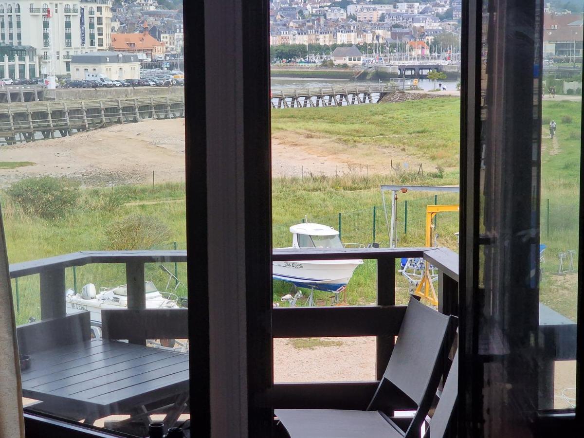 Le Cocooning-Studio Deauville Marina Avec Terrasse Vue Mer Et Plage Экстерьер фото